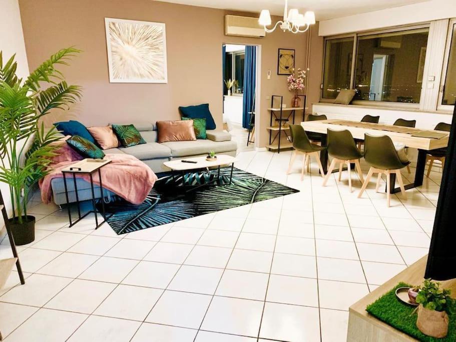 Tour De L'Europe, En Plein Centre Avec Parking. Appartement Mulhouse Buitenkant foto
