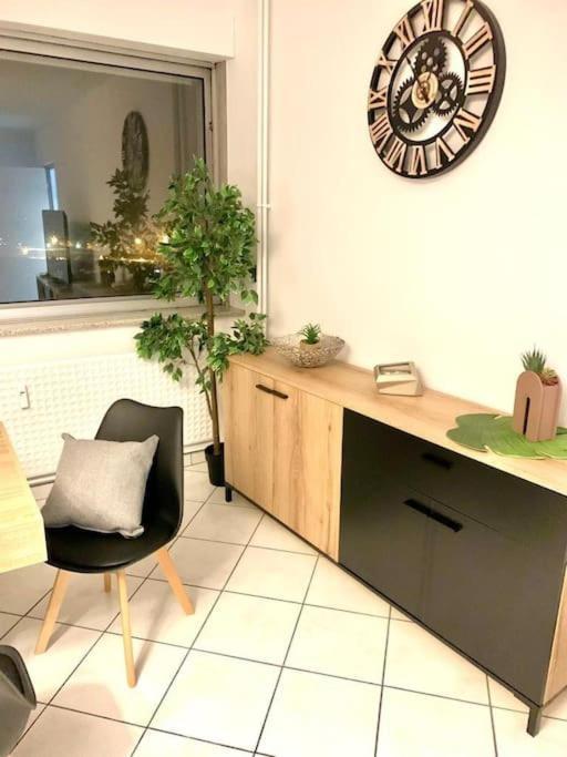 Tour De L'Europe, En Plein Centre Avec Parking. Appartement Mulhouse Buitenkant foto